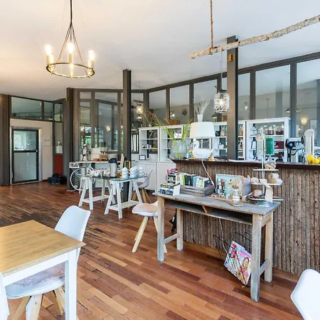 Faehrhaus Gmbh Hotel