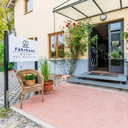 Faehrhaus Gmbh Hotel *