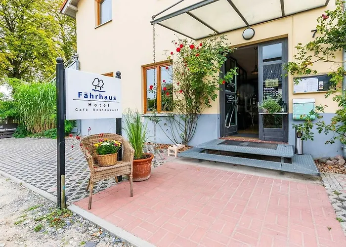 Faehrhaus Gmbh Hotel *